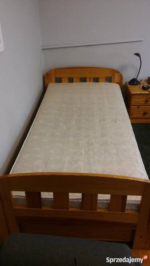 Łóżko jednoosobowe z materacem i szufladą 90x200 Pilzno