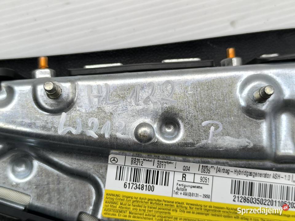 PODUSZKA FOTELA AIR BAG PRAWA EKLASA W212 osobowe wielkopolskie