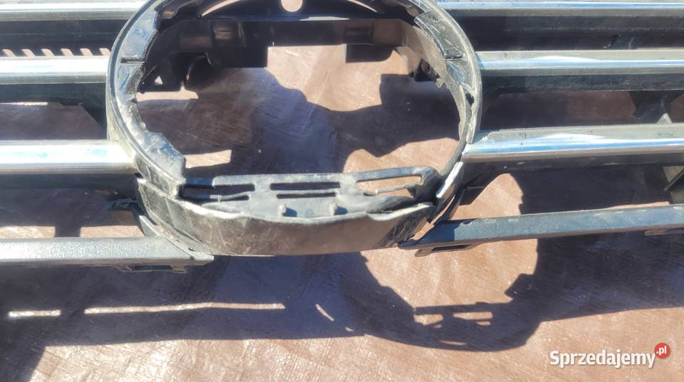 VW TOURAN II 15 ATRAPA GRILL 5TA853653B 4073 Ruda Śląska