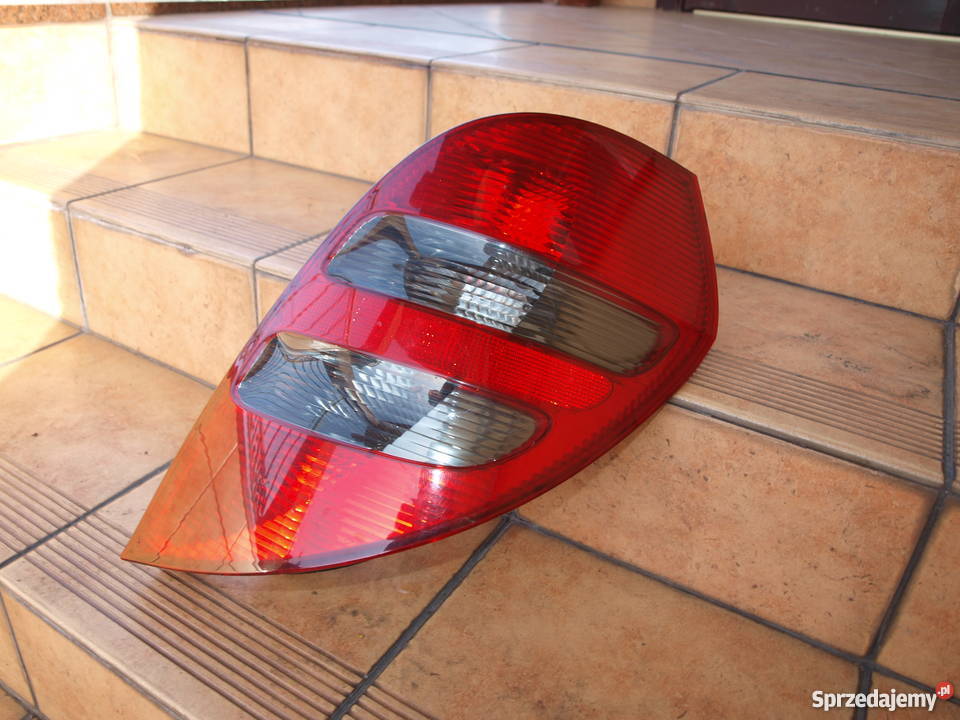 Mercedes A klasa Avantgarde lampa prawa tył 2004 Kalisz