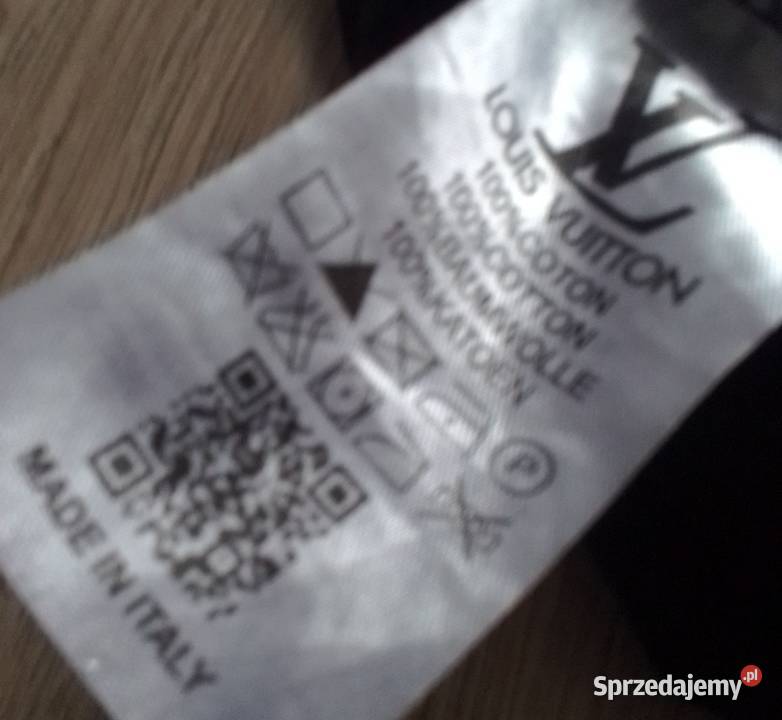Koszulka Louis Vuitton z metkami Jeziorzany