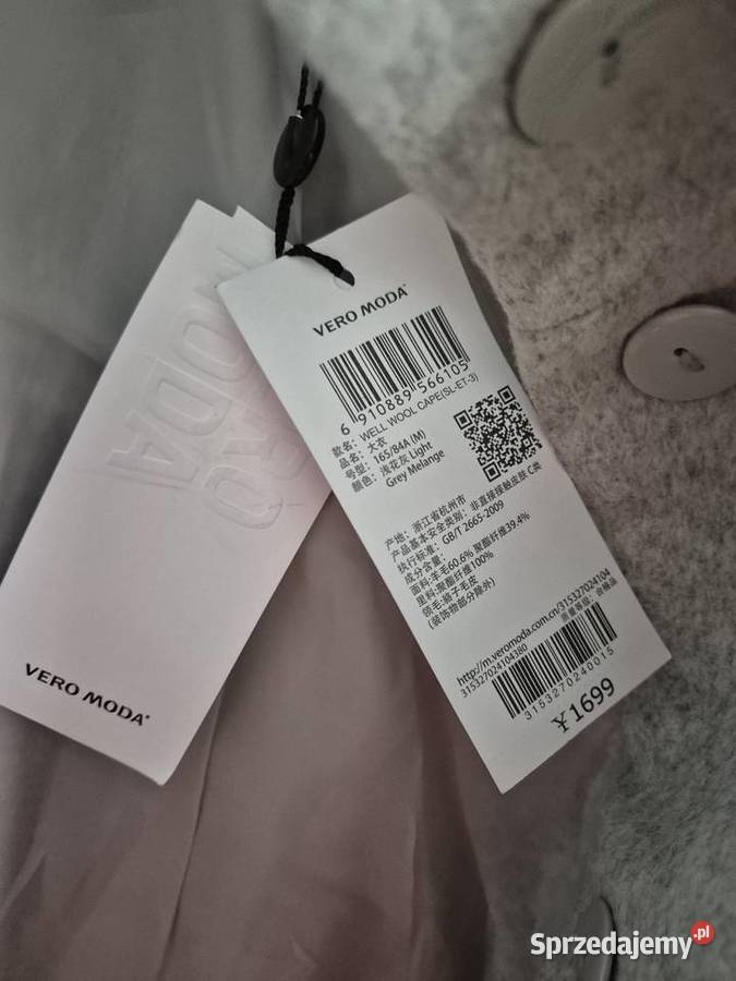 Stylowy płaszcz VERO MODA z futerkiem oversize Moda i Styl Koluszki