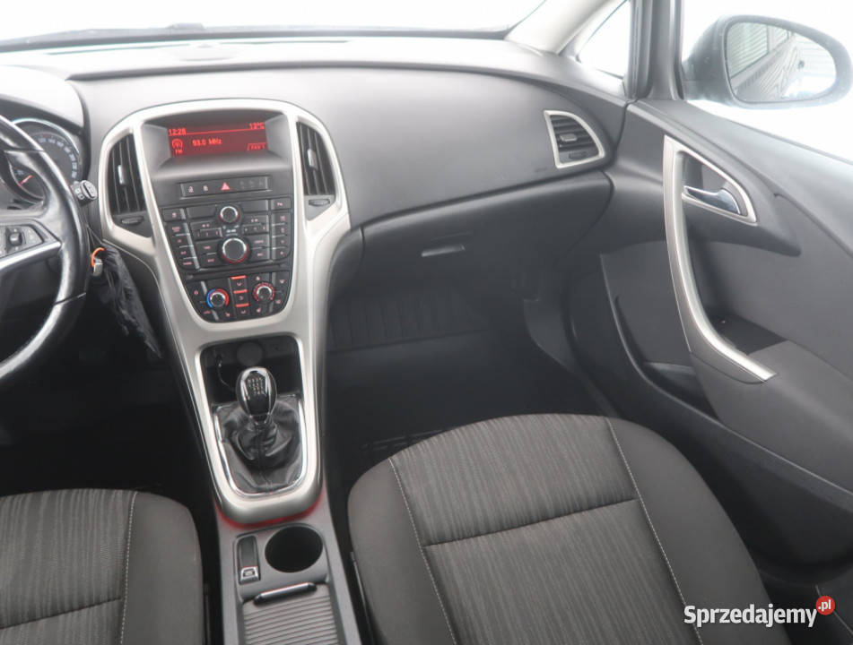 Opel Astra 17 CDTI nieuszkodzony Bielany Wrocławskie