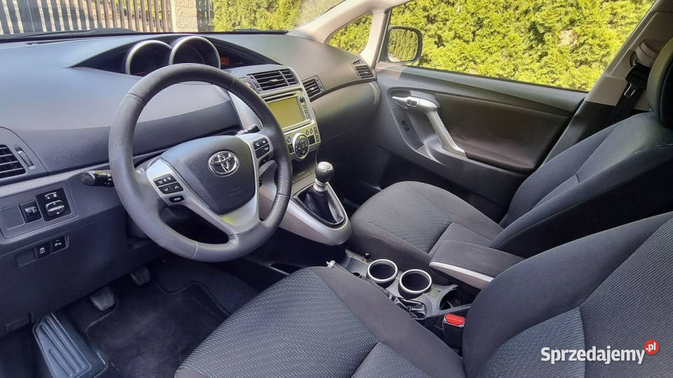Toyota Verso Prosty Silnik Climatronic Navi 164000km mazowieckie sprzedam