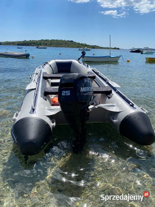 Ponton z silnikiem Mercury Żeglarstwo Radziszów
