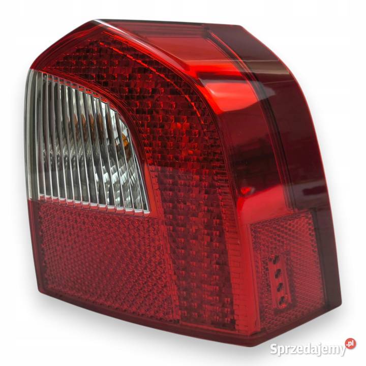 LAMPA PRAWA Volvo V70 III XC70 20072013 tylna Chełm