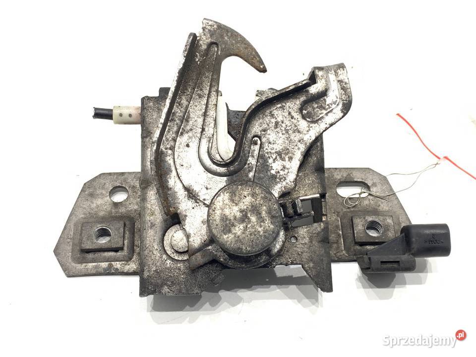 ZAMEK MASKI PRZÓD VOLVO V50 Kombi 0312