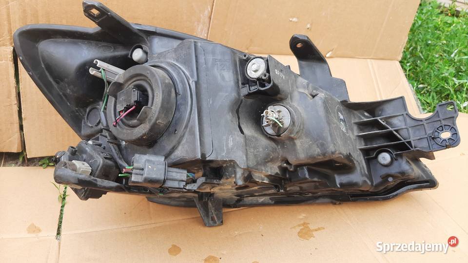 lampa prawa lewa przednia przód Mitsubishi Lampy przednie Dębno
