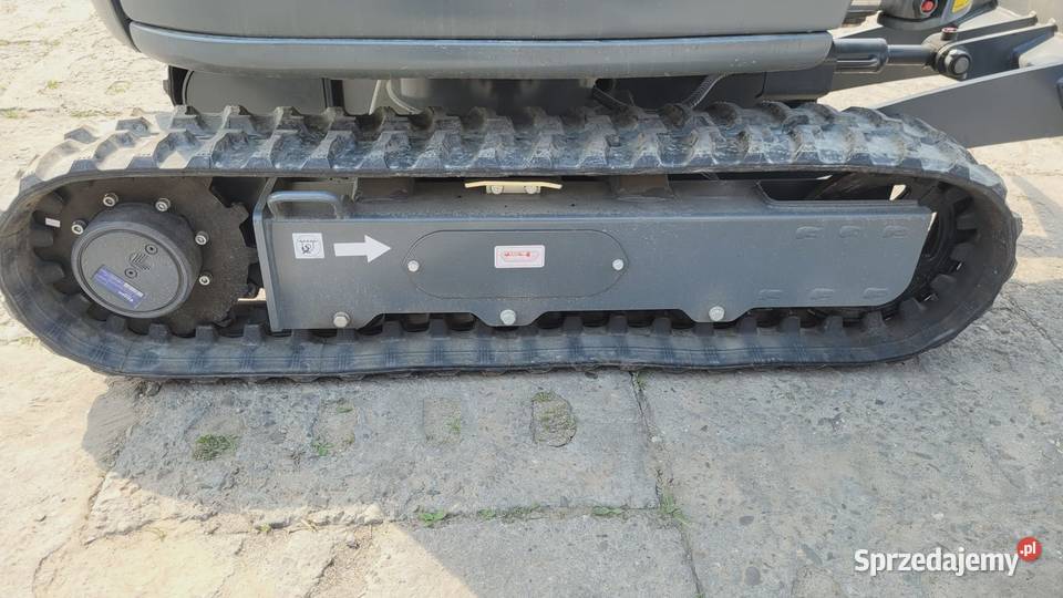 Minikoparka TOYOTA Huski MESSERSI M13K Zaklików