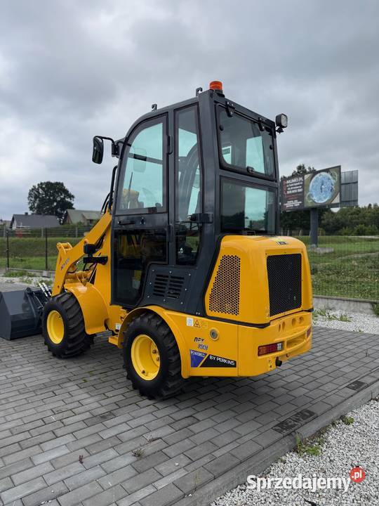 Wyprzedaż rocznika 2024 mini ładowarka NEX N85 Halinów