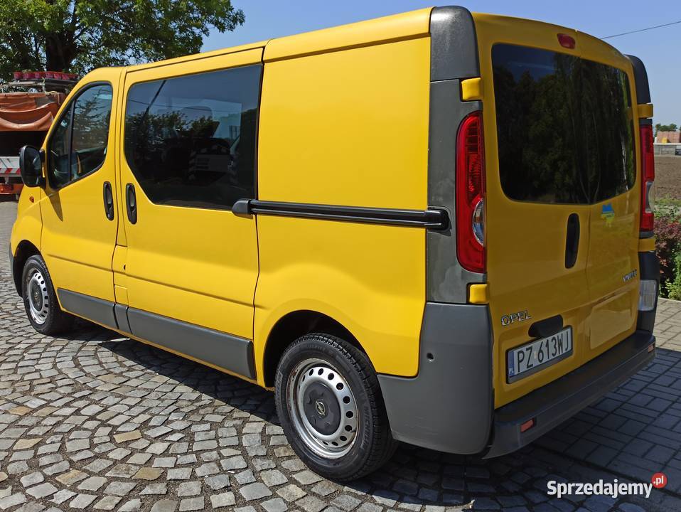 Opel Vivaro Brygadówka 6 miejsc lift 2008 stan 115KM Strzałkowo