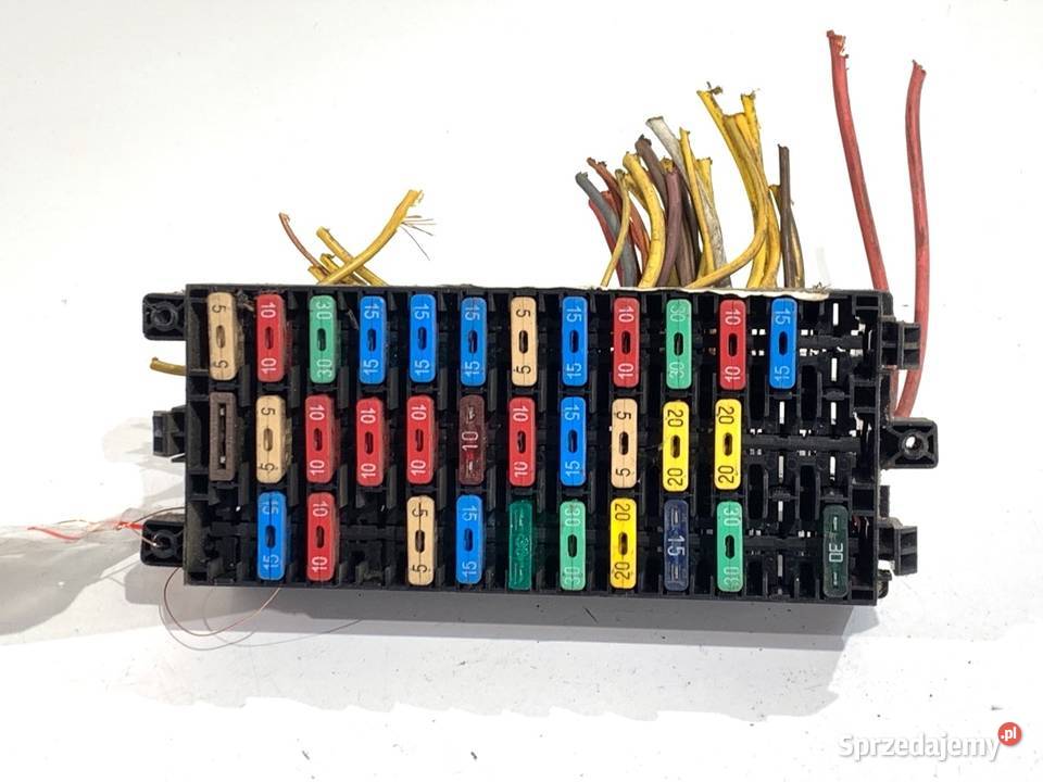 SKRZYNKA BEZPIECZNIKÓW OPEL MOVANO A Bus 25 115 osobowe sprzedam