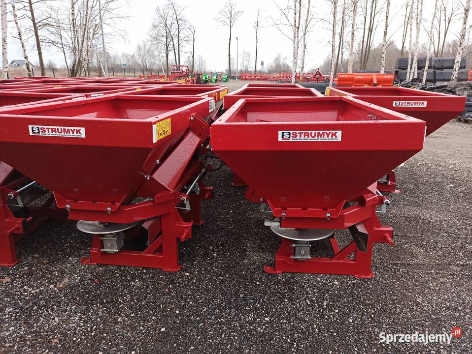 Rozsiewacz do nawozów STRUMYK Tytan 600 litrów Rozsiewacze nawozów sprzedam