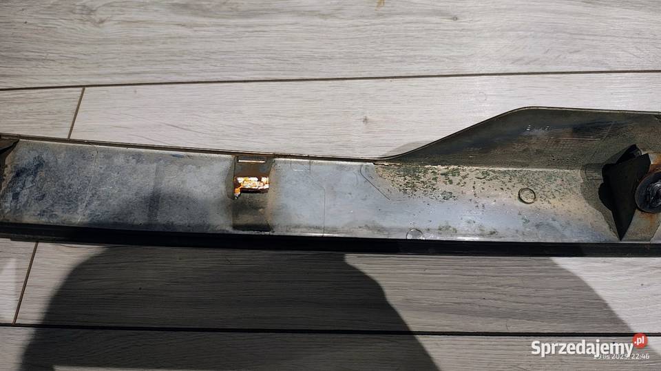 Astra H kombi listwa klapy bagaznika osobowe Łódź