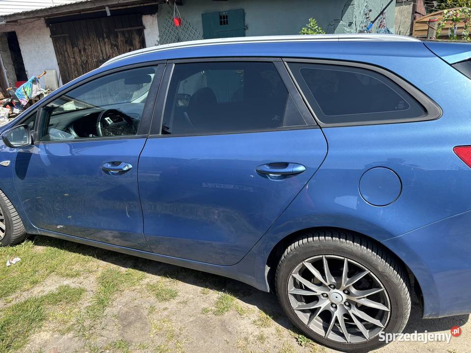 Kia ceed 14 diesel kupiony w polskim salonie zachodniopomorskie Koszalin sprzedam
