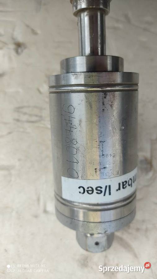 zawór kątowy ręczny VARIAN 9448010