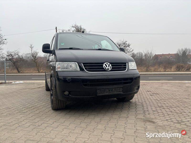 VW T5 MULTIVAN uszkodzony