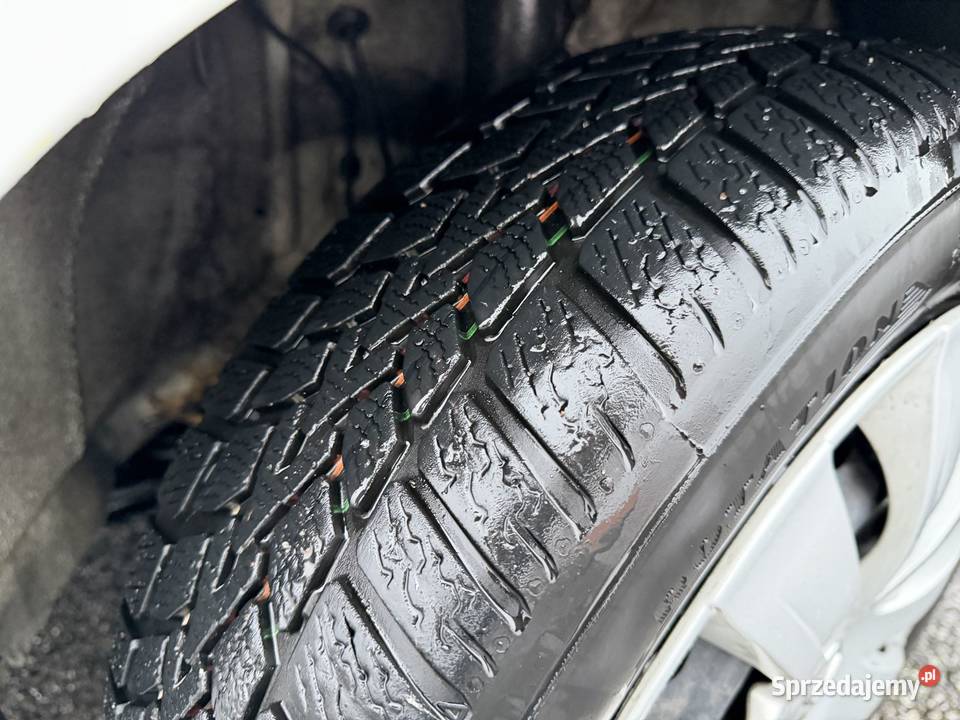 Toyota Yaris VAN 10 69 2015 Salon FV23 Poznań sprzedam