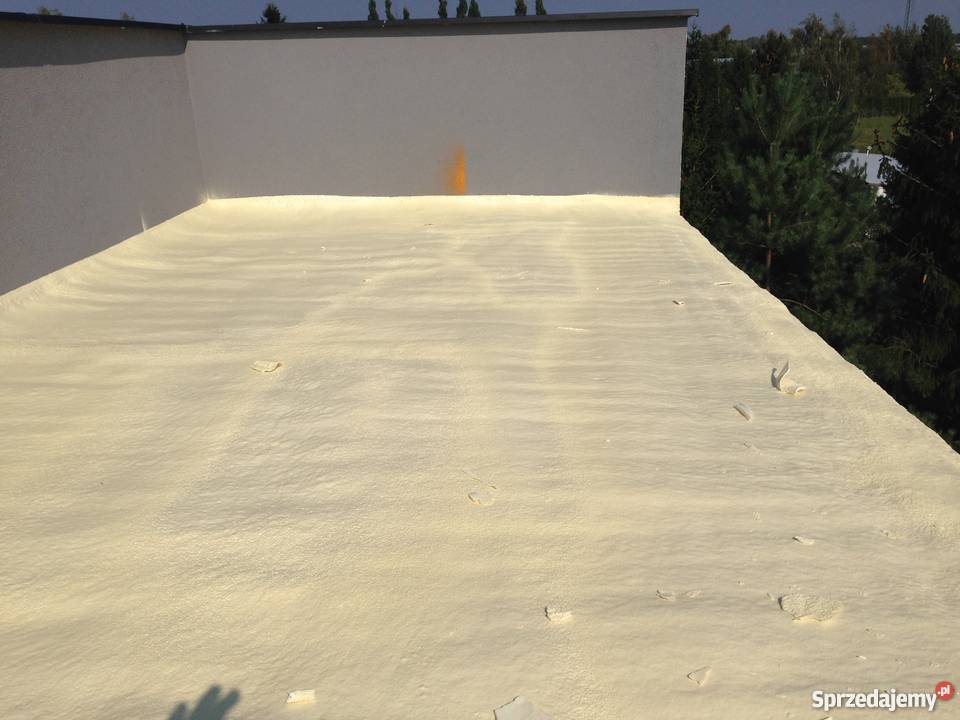 Tanie Ocieplenie poddaszy pianką pur