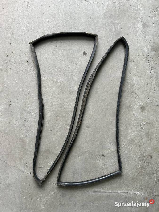 Zestaw nowych i używanych części do samochodu Chełm