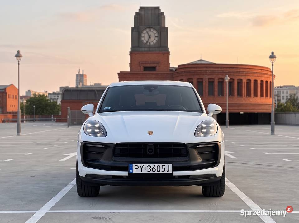 Porsche Macan 20 265 lift MY2022 20 800 panorama wielofunkcyjna kierownica