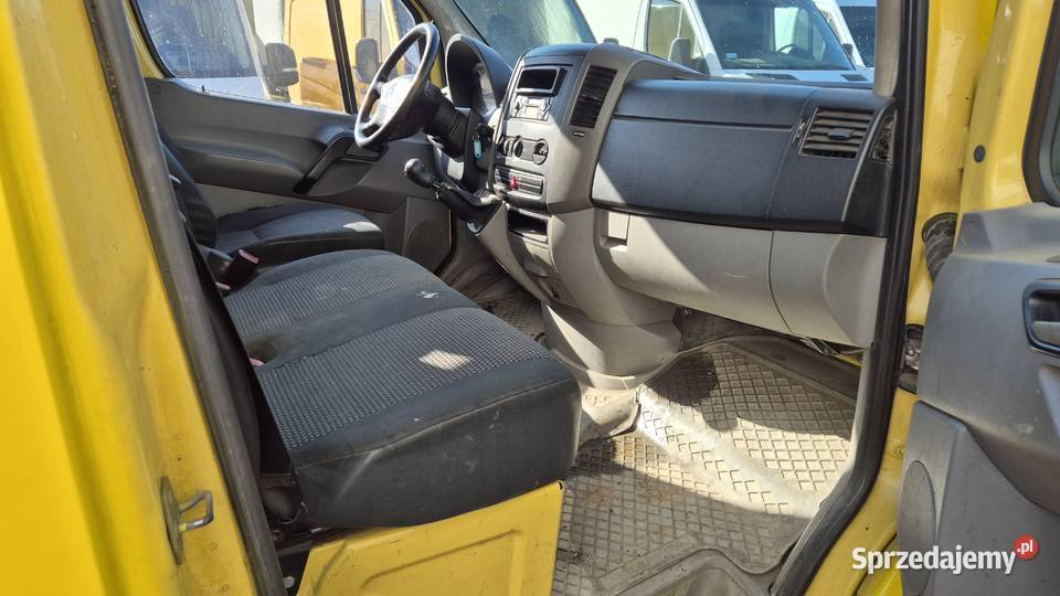 MERCEDES SPRINTER 311 CDI DOKA 7 osob 110KM
