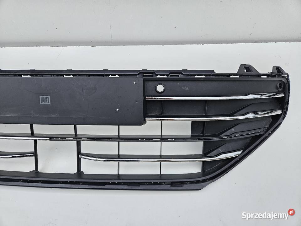 VW PASSAT B9 3J0 KRATKA ŚRODKOWA ZDERZAKA PRZÓD Międzychód