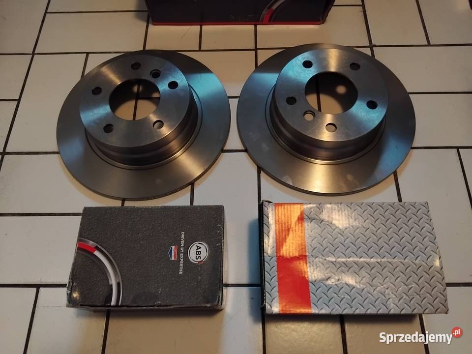 BMW e36 Nowy zestaw na tył Tarcze Klocki Szczęki Ostroróg