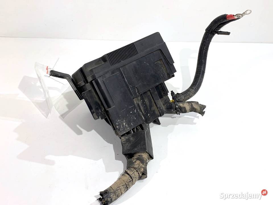 SKRZYNKA BEZPIECZNIKÓW FORD TRANSIT COURIER osobowe podkarpackie