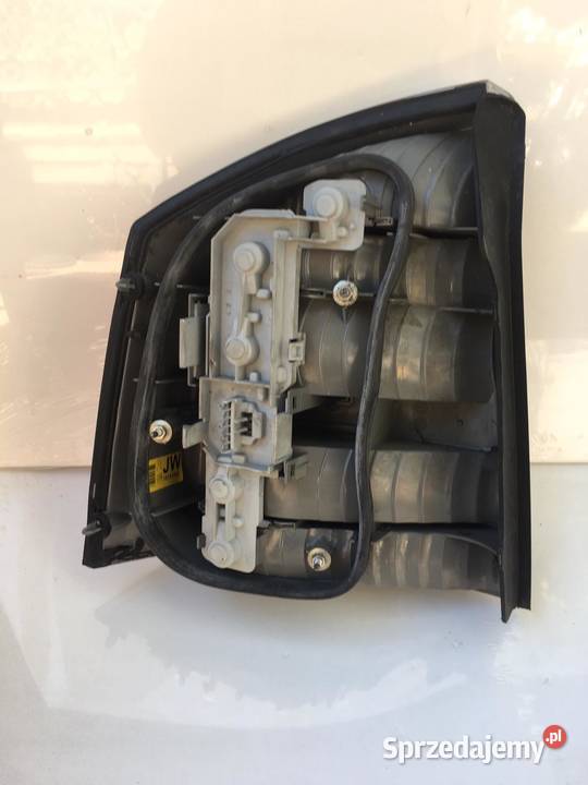 OPEL VECTRA C PRAWA LAMPA TYŁ HB SEDAN Oświetlenie wielkopolskie Ostroróg