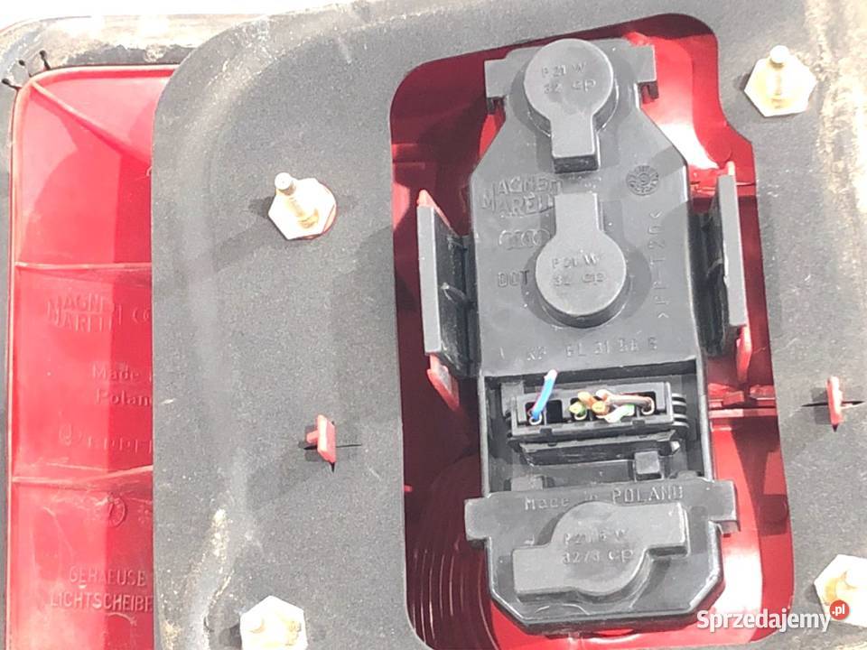 LAMPA PRAWY TYŁ AUDI A6 C5 4B9945096D Hatchback osobowe