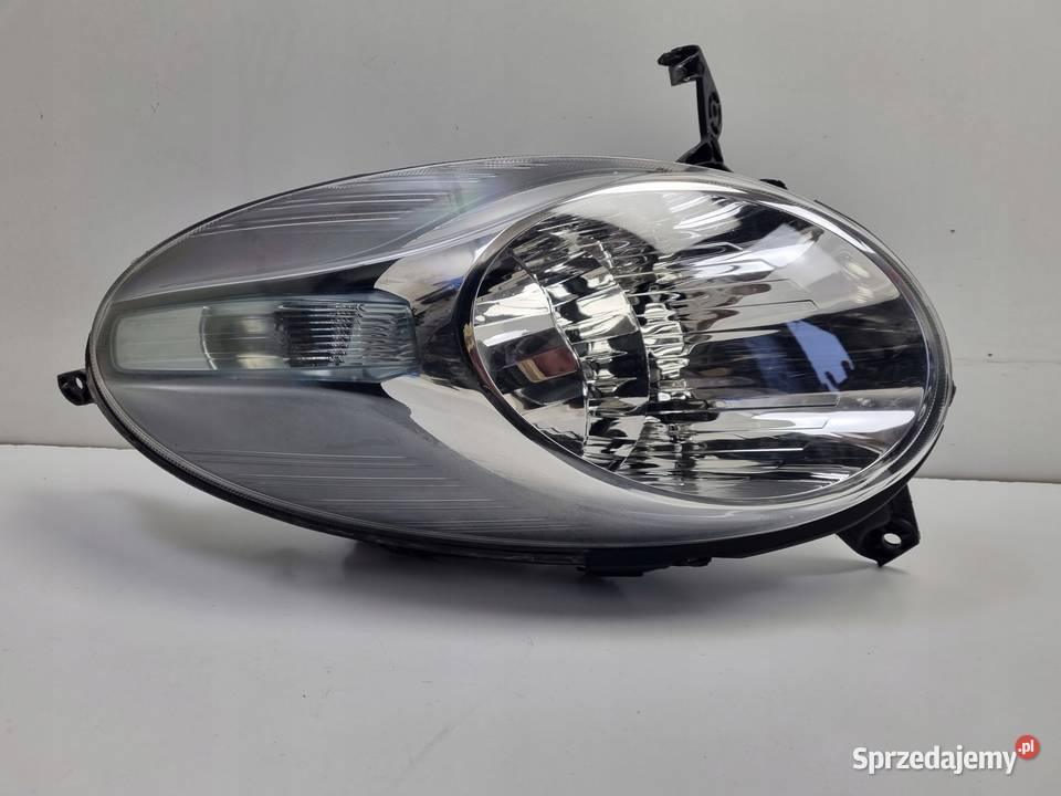 LAMPA PRAWA Nissan Micra K12 0310r PRZEDNI PRAWY Chełm