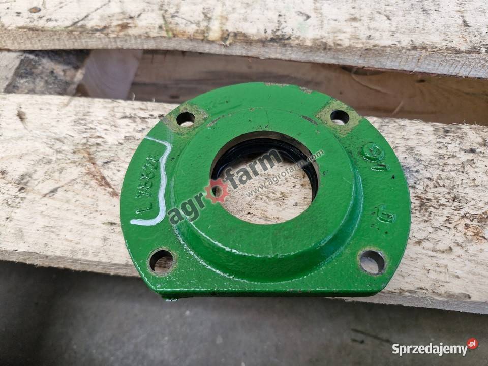 Obudowa łożyska John Deere 6120 6320 6400 sprzedam