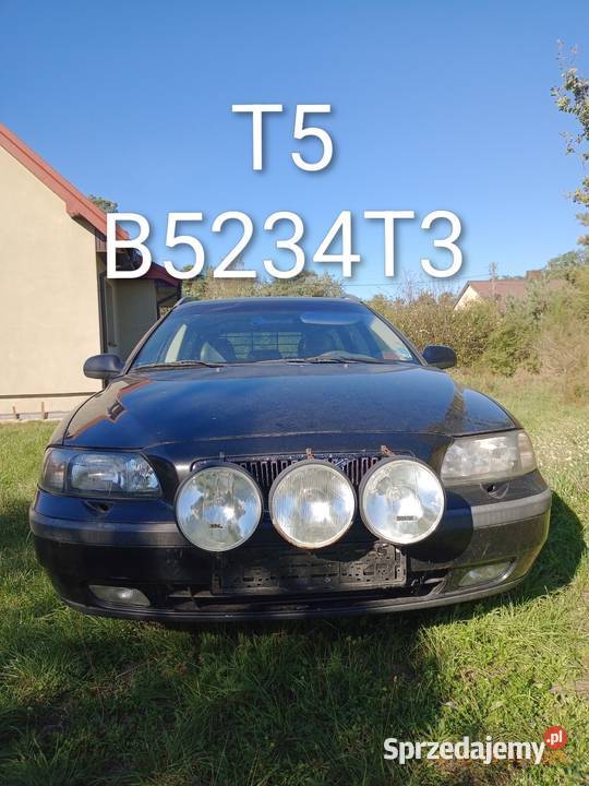 Volvo V70 23 T5 2000r łódzkie Dąbrówka
