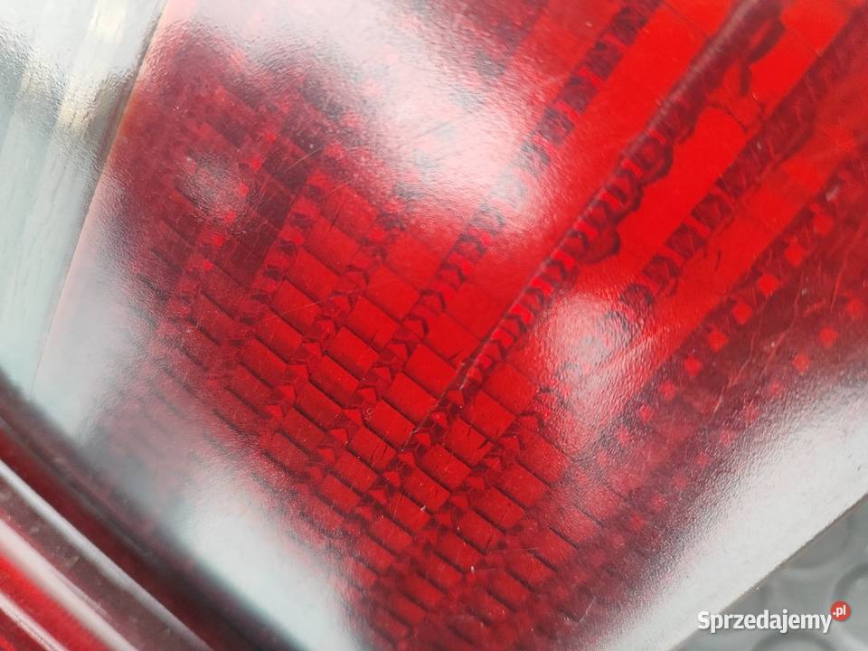 Audi A4 B5 Avant Lift Lampy tył Lututów