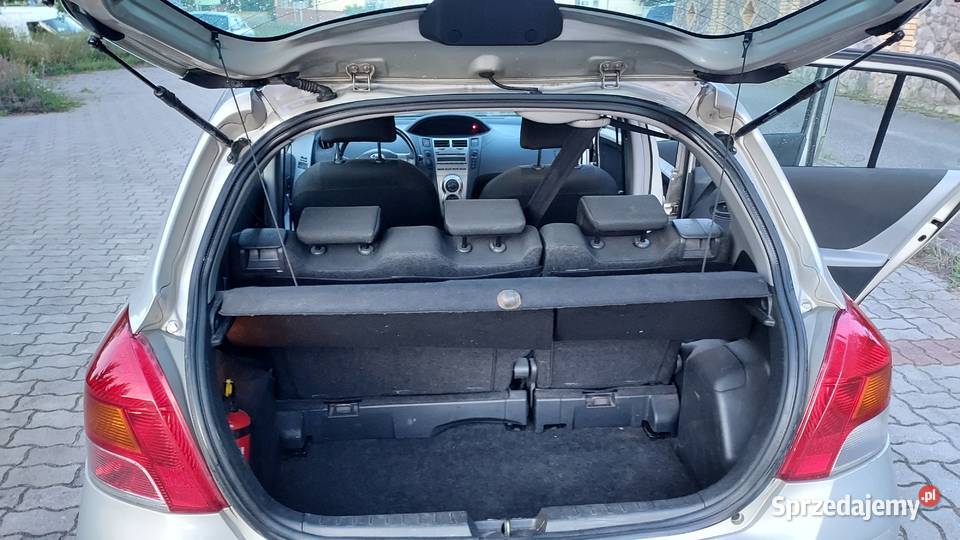 TOYOTA YARIS 133 benzyna 100 6 biegow Warszawa sprzedam