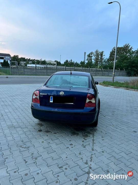 Volkswagen Passat B5 16 garażowany Majdan Królewski sprzedam