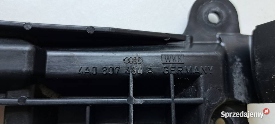 Prawy ślizg tylnego zderzaka 4A0807484A Audi 100 pomorskie Luzino