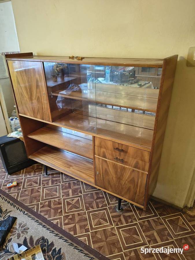 Meble PRL Krzesła i kredens Łódź