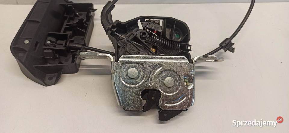 MERCEDES W205 ZAMEK KANAPY LEWY A2059204900
