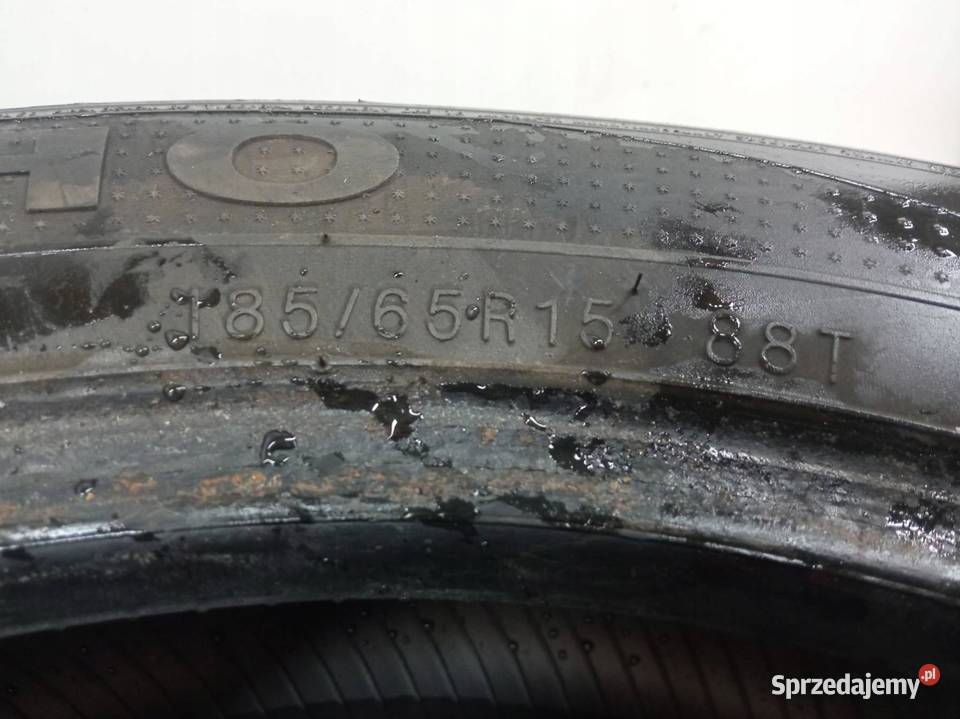 2x OPONA ZIMOWA KUMHO IZKEN KLV23 18565R15 88T Samochodowe