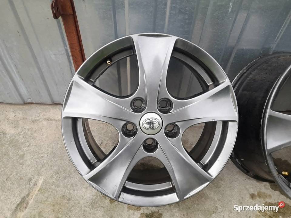 4 x felgi Toyota 5x1143 R16 Średnica 16" Parysów