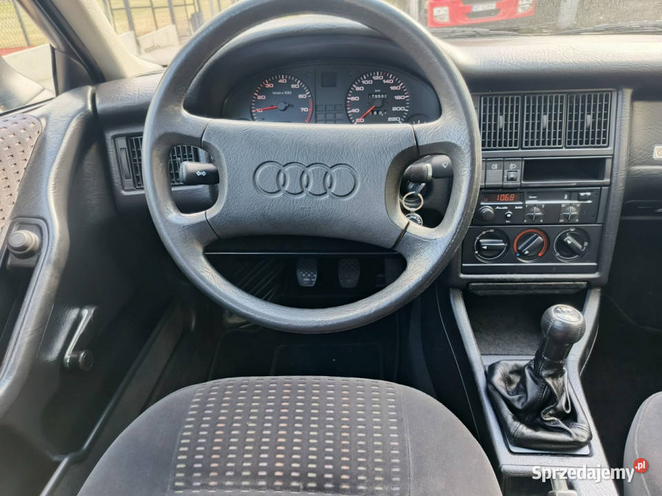Audi 80 1991r 18 benz wersja Comfort Edition 1 VAT marża 80 Warszawa sprzedam
