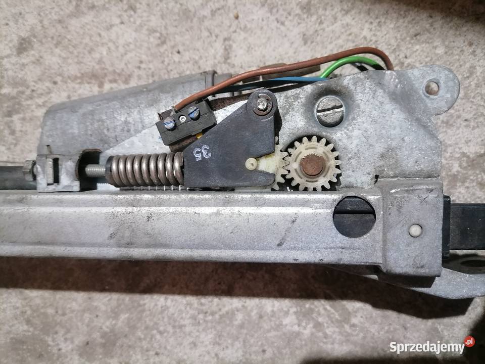 Mercedes W124 C124 Coupe Podajnik Pasa osobowe mazowieckie Łochów