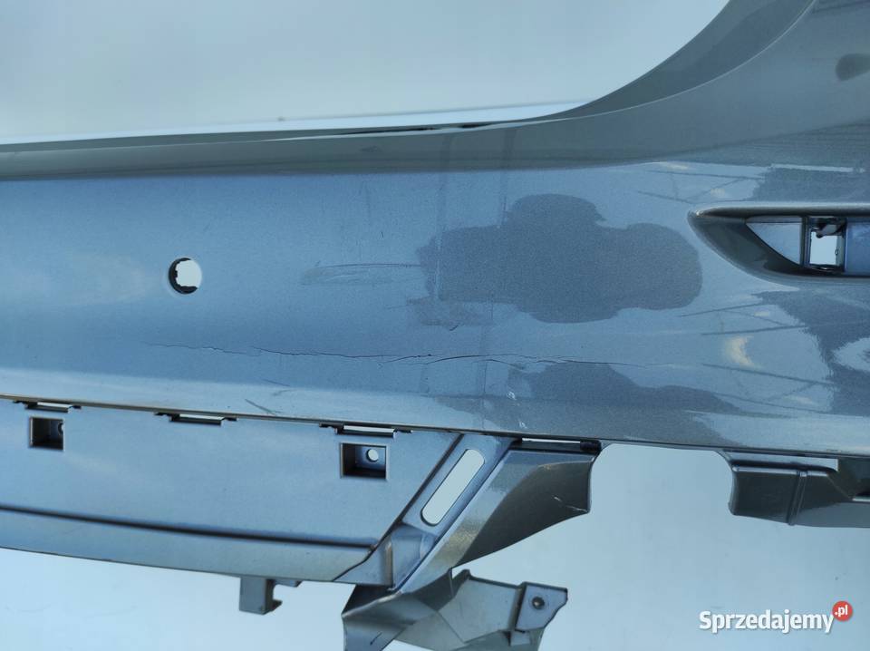 ZDERZAK TYLNY TYŁ INFINITI Q30 Nowy Tomyśl