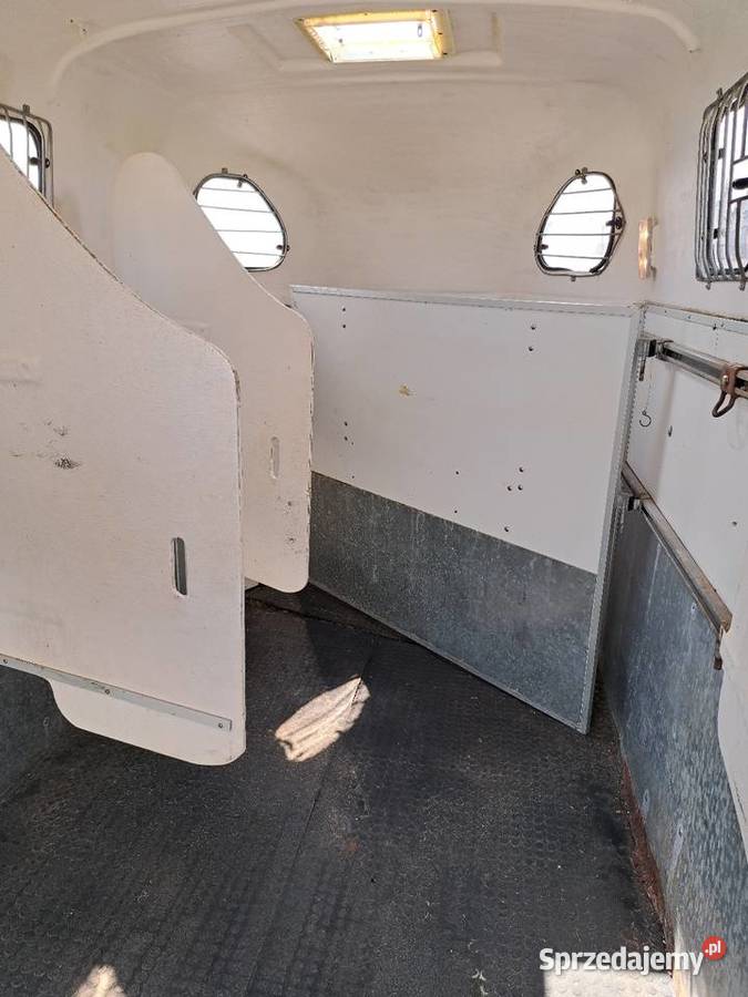 Przyczepa do przewozu koni Cheval Liberte 4004 Piecewo sprzedam