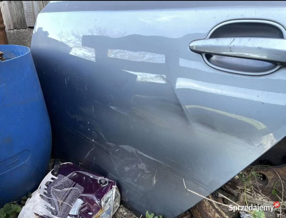 Drzwi tylne lewe Bmw e60 silvergrau Rok produkcji 2006