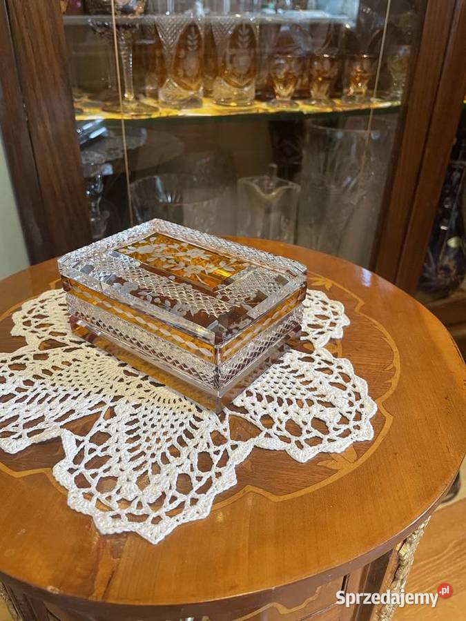 Kaseta z krysztalu z huty Julia z czasow PRL Jelenia Góra