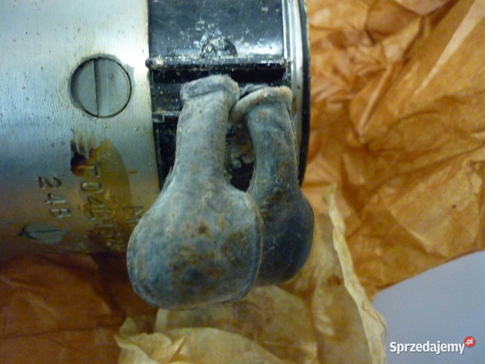 Pompa podtłaczająca olej do silnika czołgowego Dębica