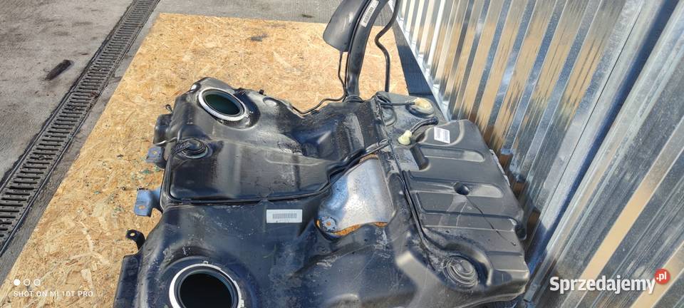 BAK ZBIORNIK PALIWA AUDI A6 C6 30 52 4F0201021FA Przystajń